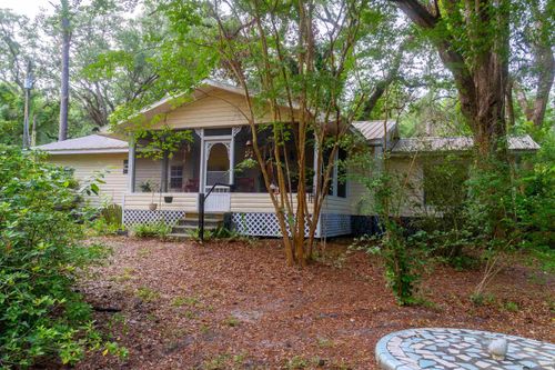 3751 Ne Persimmon Dr, Pinetta, FL, 32350-2346 | Card Image