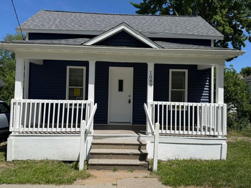 1088 Kenneth St, Muskegon, MI, 49442-3929 | Card Image