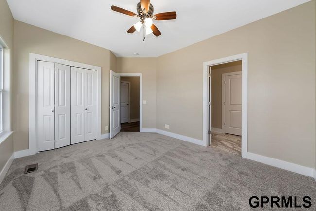 1325 Copper Mountain Dr, House other with 3 bedrooms, 3 bathrooms and 3 parking in Crescent IA | Image 29