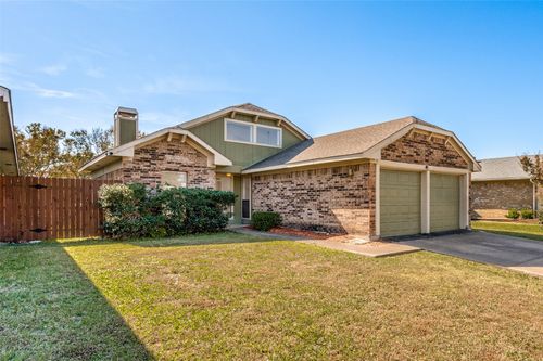 2002 Verlaine Dr, Carrollton, TX, 75007-2342 | Card Image