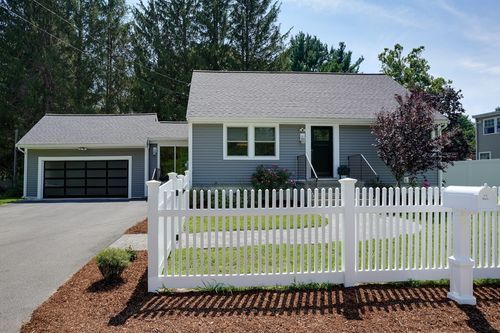 1 Charlesgate Rd, Hopedale, MA, 01747-1502 | Card Image