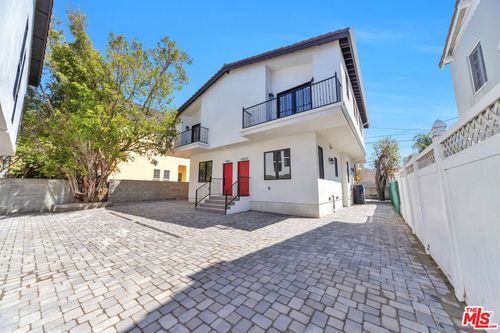 1022 S Masselin Avenue, Los Angeles, CA, 90019 | Card Image