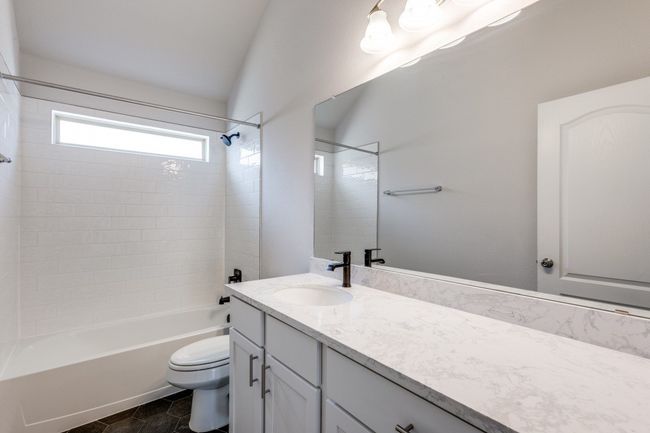 509 Oleander Loop, House other with 4 bedrooms, 3 bathrooms and 4 parking in Buda TX | Image 28