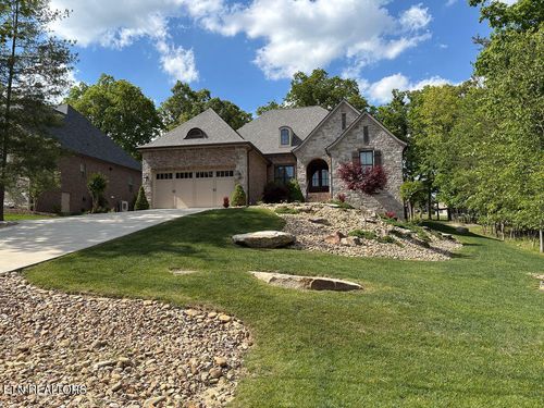 123 Cathedral Dr, Crossville, TN, 38558-2686 | Card Image