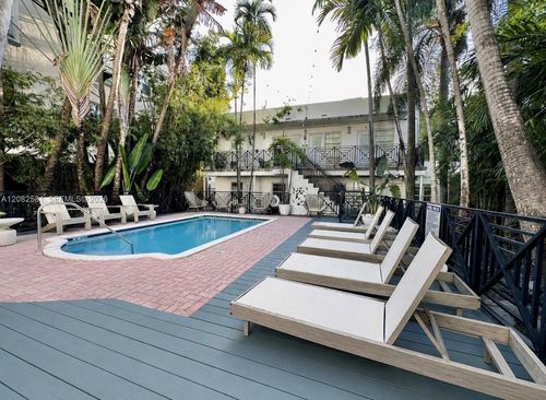 2-1018 Jefferson Ave, Miami Beach, FL, 33139-4810 | Card Image