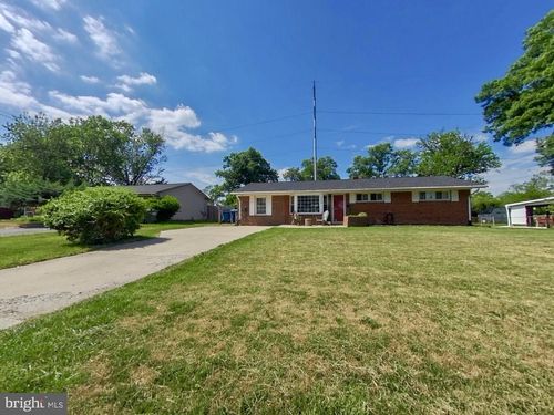4520 Apple Tree Dr, ALEXANDRIA, VA, 22310-2904 | Card Image