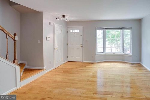 12620 Monarch Ct, WOODBRIDGE, VA, 22192-5167 | Card Image