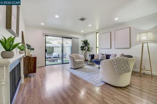 apt-14-2650 Jones Rd, Walnut Creek, CA, 94597-2871 | Card Image