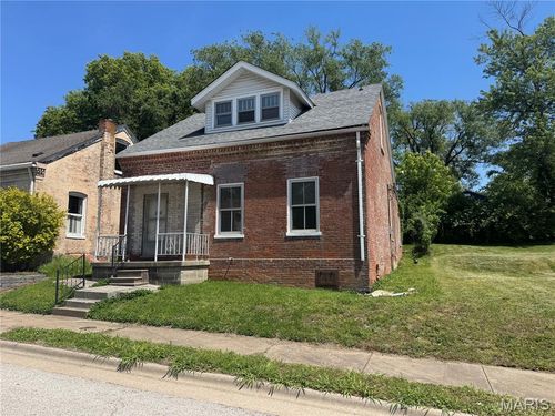 508 Charles St, Belleville, IL, 62220-2245 | Card Image