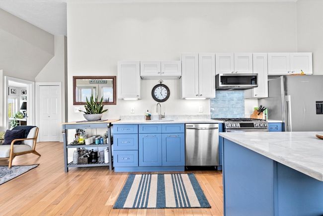 APT-7 - 646 Jerusalem Rd, Condo with 2 bedrooms, 1 bathrooms and 1 parking in Cohasset MA | Image 4
