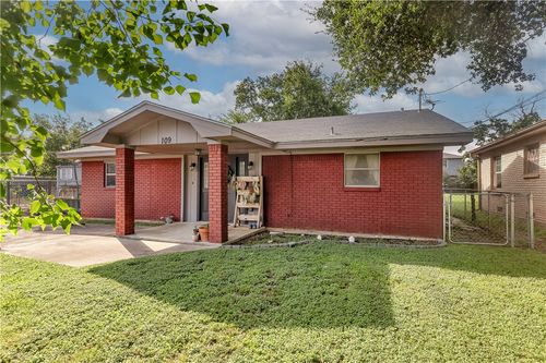 109 Sulphur Springs Rd, Bryan, TX, 77801-3132 | Card Image