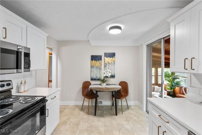 1507 Winchester Rd, House other with 3 bedrooms, 2 bathrooms and null parking in Lyndhurst OH | Image 9