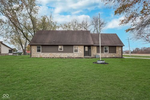 6979 W Brier Creek Drive, New Palestine, IN, 46163 | Card Image