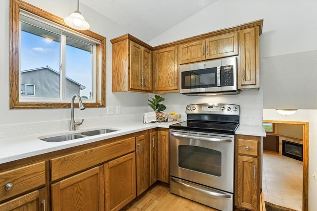 382 Tuttle Dr, House other with 4 bedrooms, 3 bathrooms and null parking in Hastings MN | Image 13