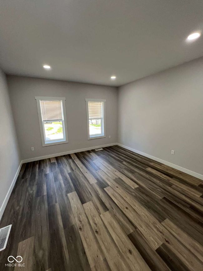 11 Iowa St, House other with 2 bedrooms, 1 bathrooms and null parking in Indianapolis IN | Image 4