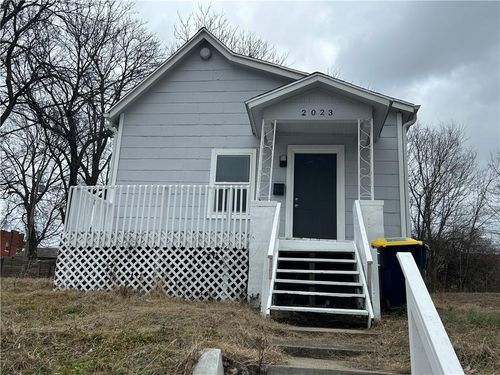 2023 Montgall Ave, Kansas City, MO, 64127-3135 | Card Image