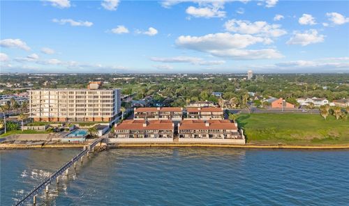 2-4270 Ocean Dr, Corpus Christi, TX, 78411-1283 | Card Image