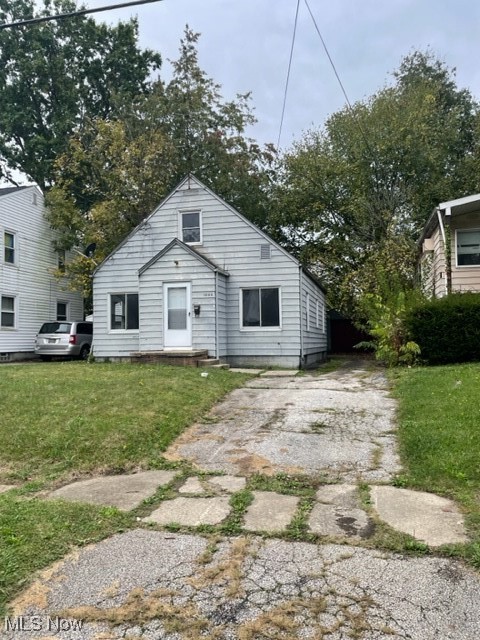 Himelright Blvd, Akron, OH 44320