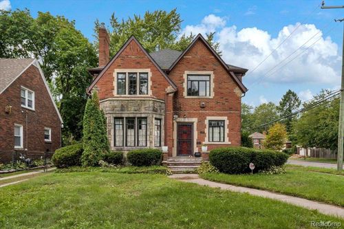 295 Piper Blvd, Detroit, MI, 48215-3035 | Card Image