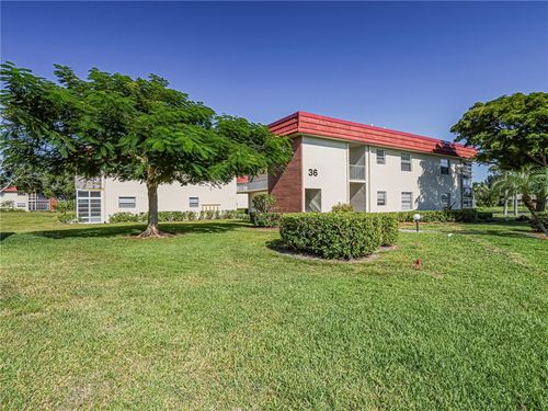 apt-202-36 Pine Arbor Ln, VERO BEACH, FL, 32962-4680 | Card Image