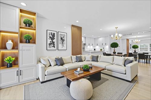 apt-311-130 Cypress Club Dr, Pompano Beach, FL, 33060-4721 | Card Image