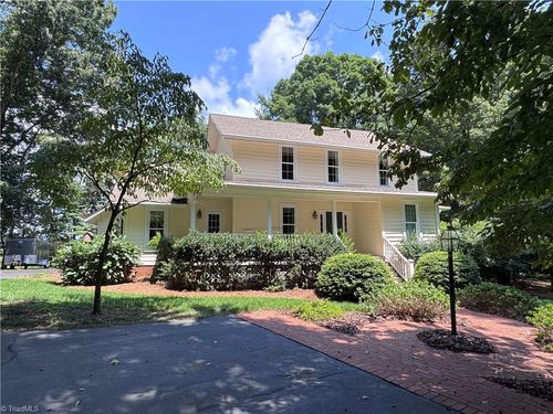 204 Quail Tree Ln, State Road, NC, 28676-8969 | Card Image