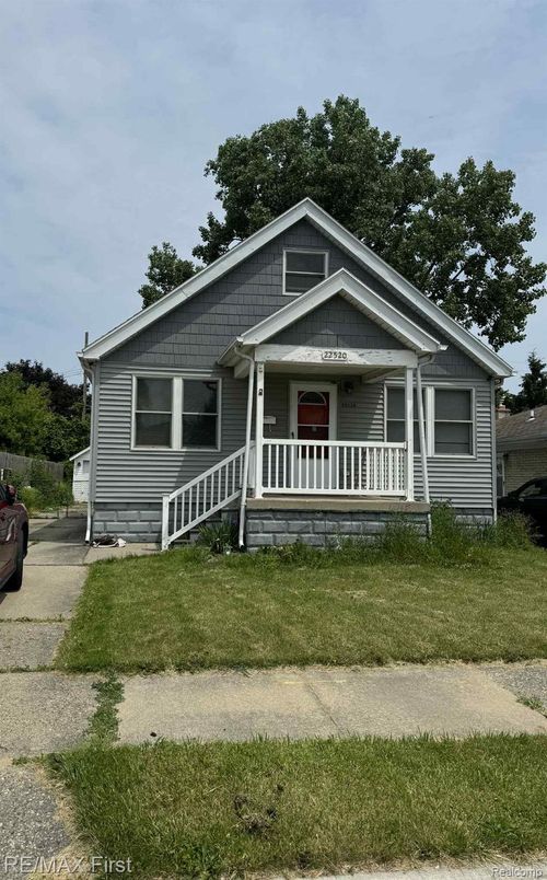 22520 Piper Ave, Eastpointe, MI, 48021-2472 | Card Image