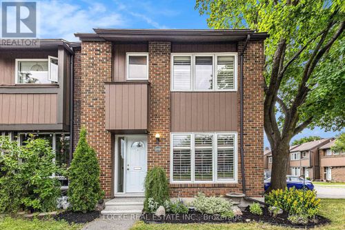 101-2111 Montréal Rd, Gloucester, ON, K1J8M8 | Card Image