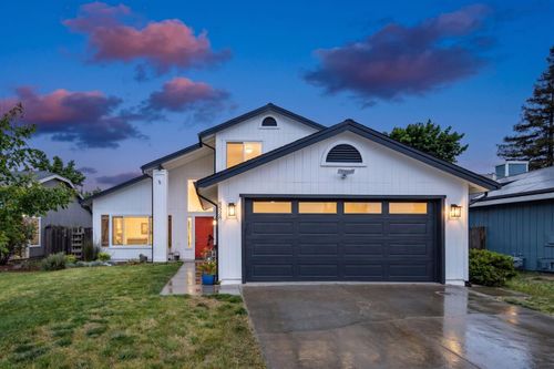 8528 Carlin Avenue, Sacramento, CA, 95823 | Card Image