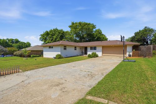 5017 Fox Hill Ln, Dallas, TX, 75232-1603 | Card Image