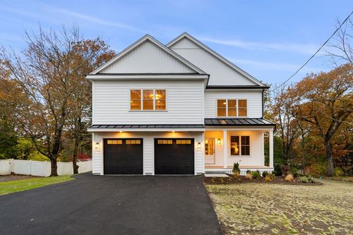 28 Martin Rd, Reading, MA, 01867-1432 | Card Image