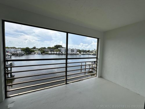 202-309 Lake Cir, North Palm Beach, FL, 33408-5239 | Card Image