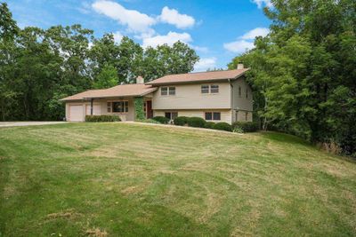 421 N Nine Mound Road, House other with 4 bedrooms, 3 bathrooms and null parking in Verona WI | Image 2