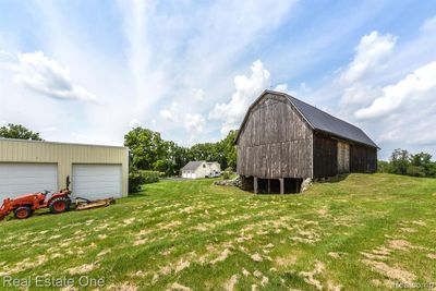 11722 Oak Grove Road, Home with 4 bedrooms, 3 bathrooms and null parking in Cohoctah Twp MI | Image 3