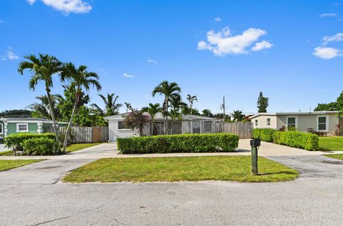 3892 Nowata Road, Lake Worth, FL, 33462 | Card Image