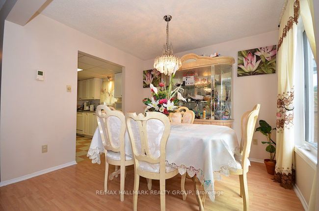 42 Saddle Cres, House other with 3 bedrooms, 4 bathrooms and 2 parking in Ottawa ON | Image 9