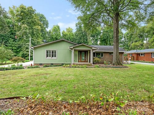 1174 Robinhood Cir, Charlotte, NC, 28227-4000 | Card Image