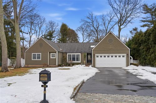 69 Tamarack St, East Northport, NY, 11731-4628 | Card Image