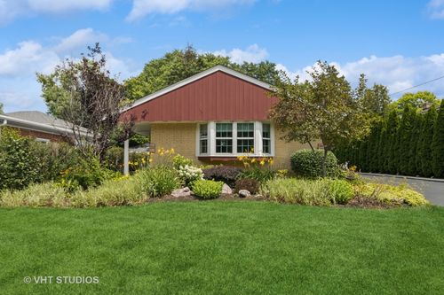 53 N Main St, Glen Ellyn, IL, 60137-5711 | Card Image