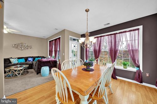 60 Kyle Way, Ewing, NJ, 08628-2519 | Card Image