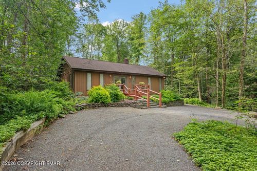2435 Overlook Ln, Pocono Pines, PA, 18350 | Card Image