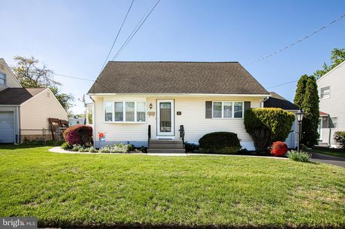 16 Tappan Ave, Hamilton, NJ, 08690-1626 | Card Image