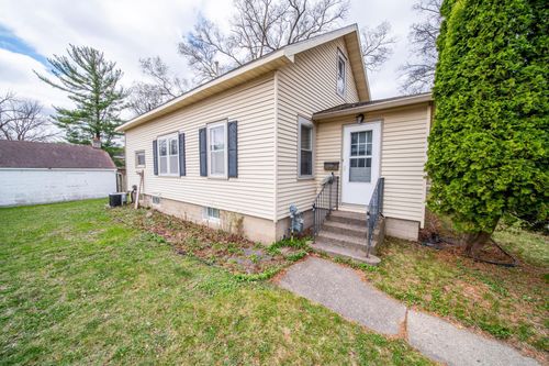 213 7th St Nw, Faribault, MN, 55021-4264 | Card Image