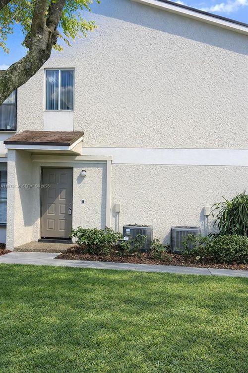 apt-101-706 Gardens Dr, Pompano Beach, FL, 33069-6416 | Card Image