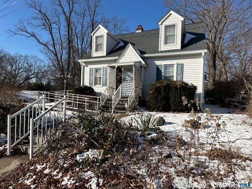 67 Clover St, Waterbury, CT, 06706-2219 | Card Image