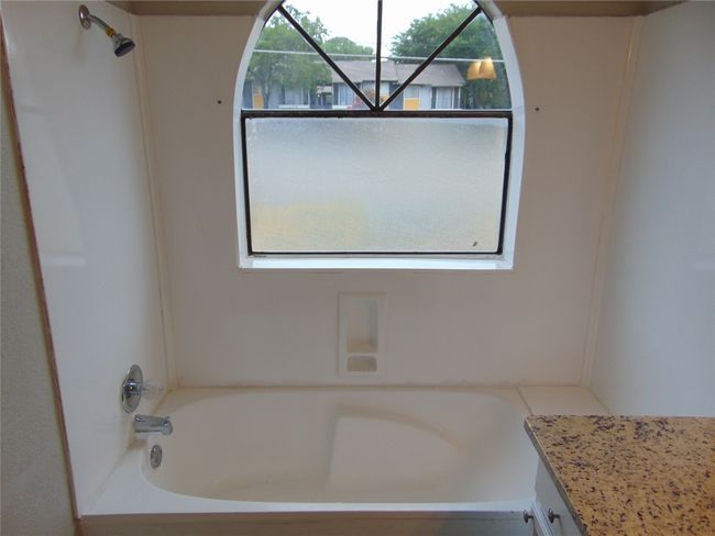 APT-311 - 6108 Abrams Rd, Condo with 2 bedrooms, 2 bathrooms and null parking in Dallas TX | Image 18