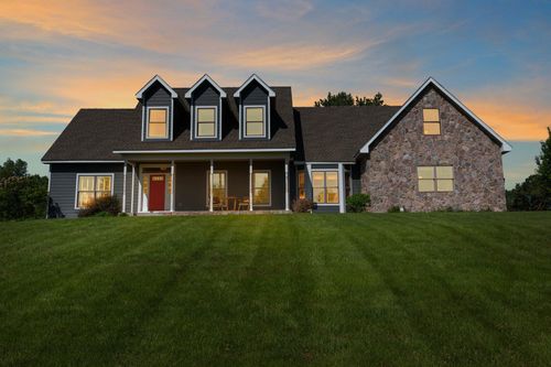 1 Bayhill Rd, Dellwood, MN, 55110-6178 | Card Image