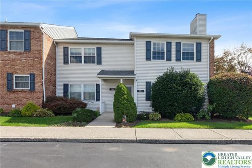 b-110 Drift Ct, Bethlehem, PA, 18020-7516 | Card Image