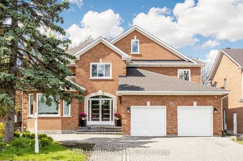 50 King'S Cross Avenue, Richmond Hill, ON, L4B2S9 | Card Image