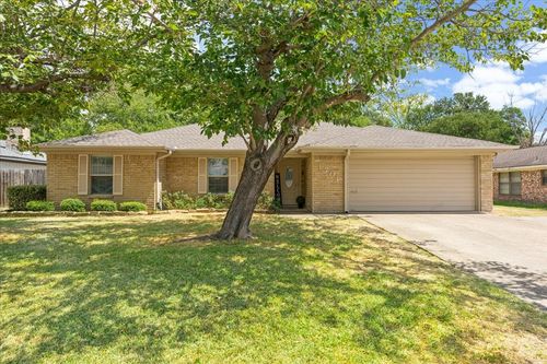 3201 Louis Ave, Corsicana, TX, 75110-1132 | Card Image